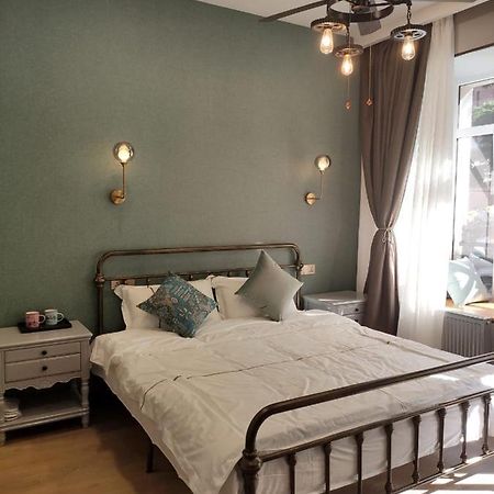 Qin Boutique Hotel ティビリシ エクステリア 写真