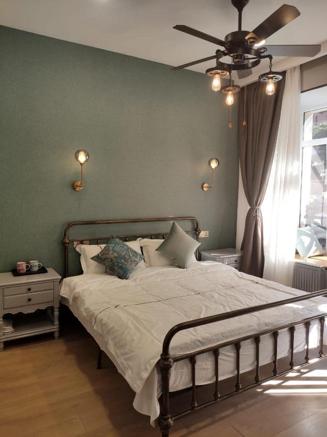 Qin Boutique Hotel ティビリシ エクステリア 写真
