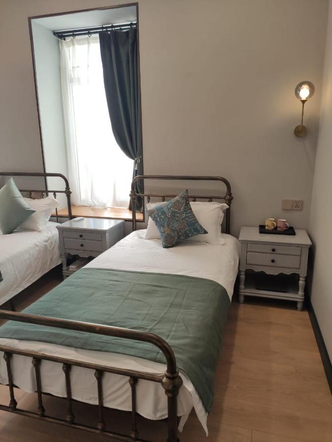Qin Boutique Hotel ティビリシ エクステリア 写真