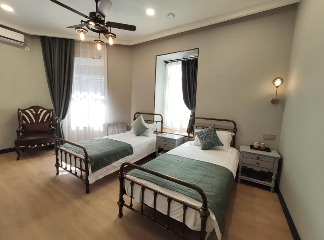 Qin Boutique Hotel ティビリシ エクステリア 写真
